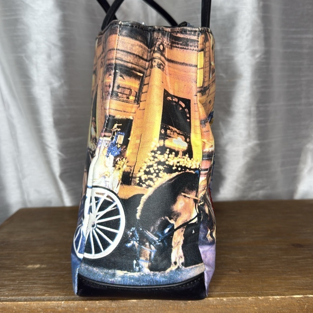 Bueno Lady with Horse & Carriage Embellished Large Shoulder Bag - Picture 6 of 14